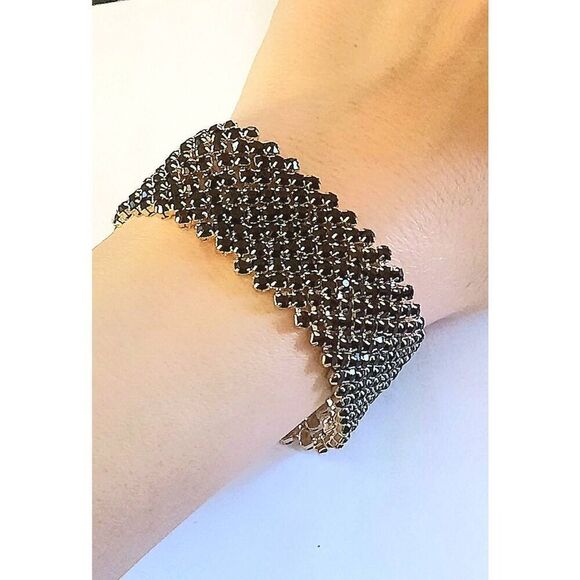 2/$21 Ladies Elegant Bracelet -Style B - Picture 1 of 8